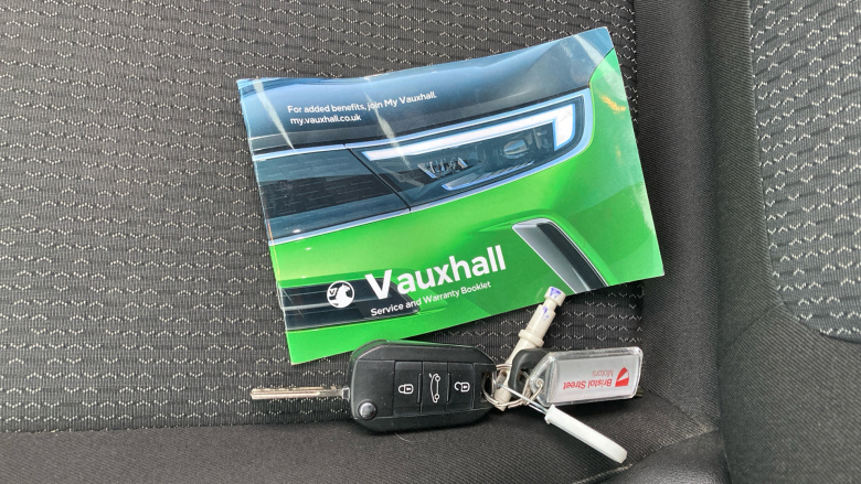 Vauxhall Crossland 1.2 Design 5dr Petrol Hatchback